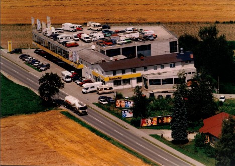 90er Jahre mit Opel Verkauf und Werkstatt